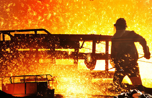 2022年镍价突然大涨的原因是什么？